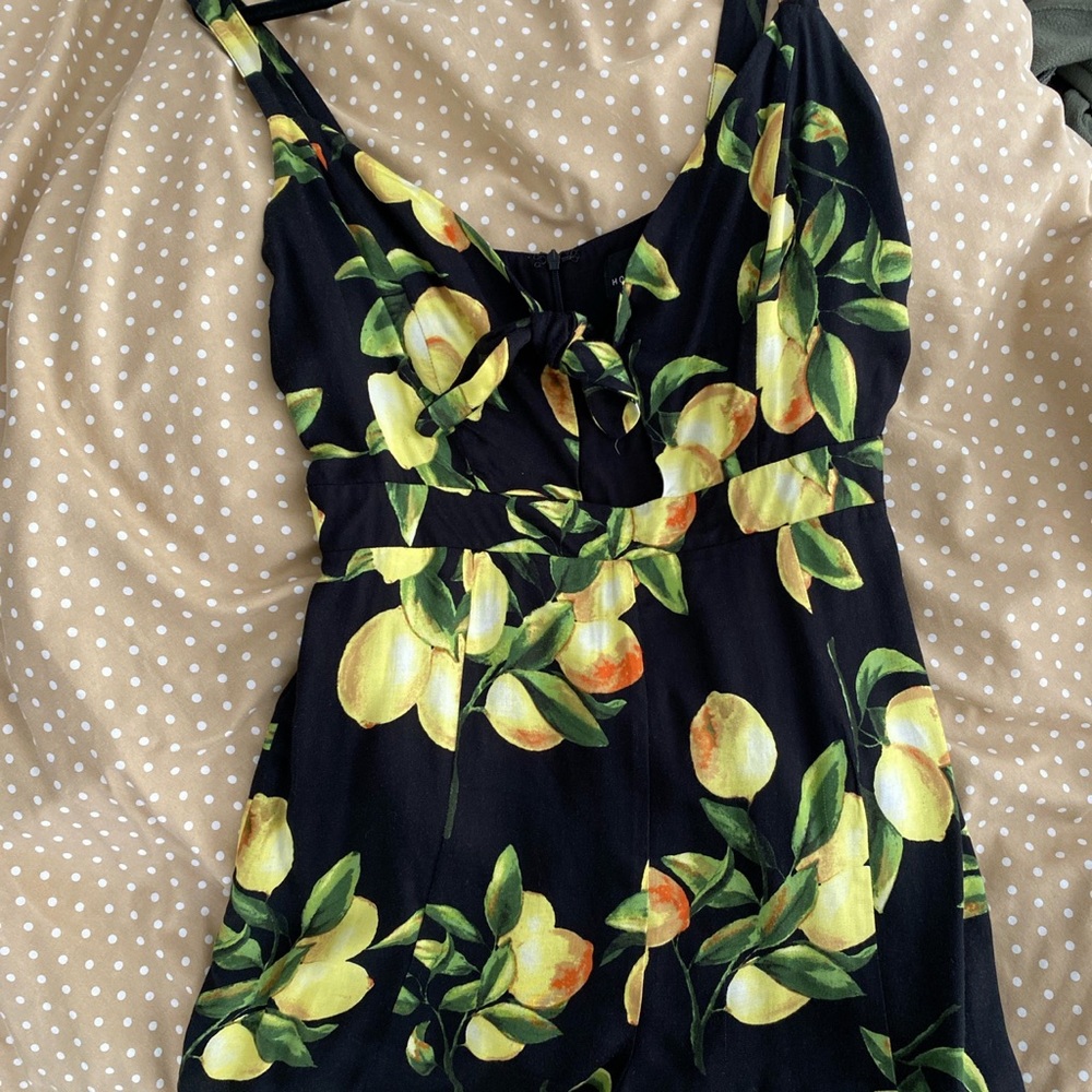 Adorable Lemon print romper!